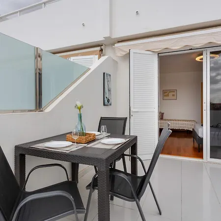 Terrace With Ocean View * אדחה