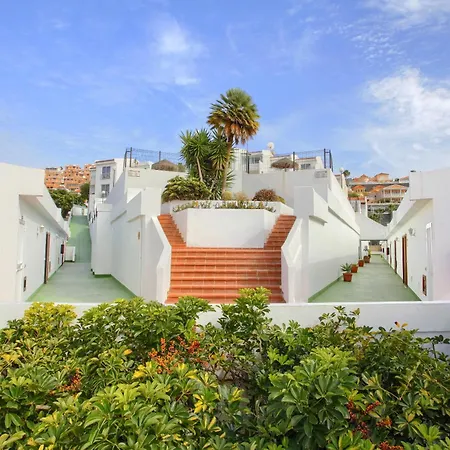 Terrace With Ocean View דירה אדחה