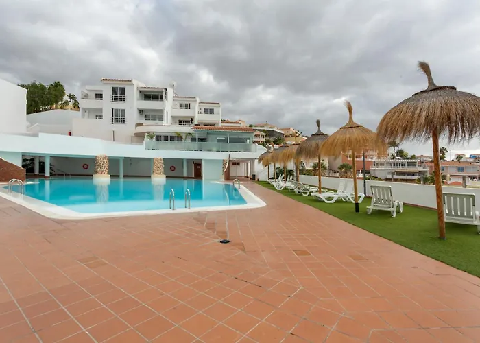 Terrace With Ocean View אדחה